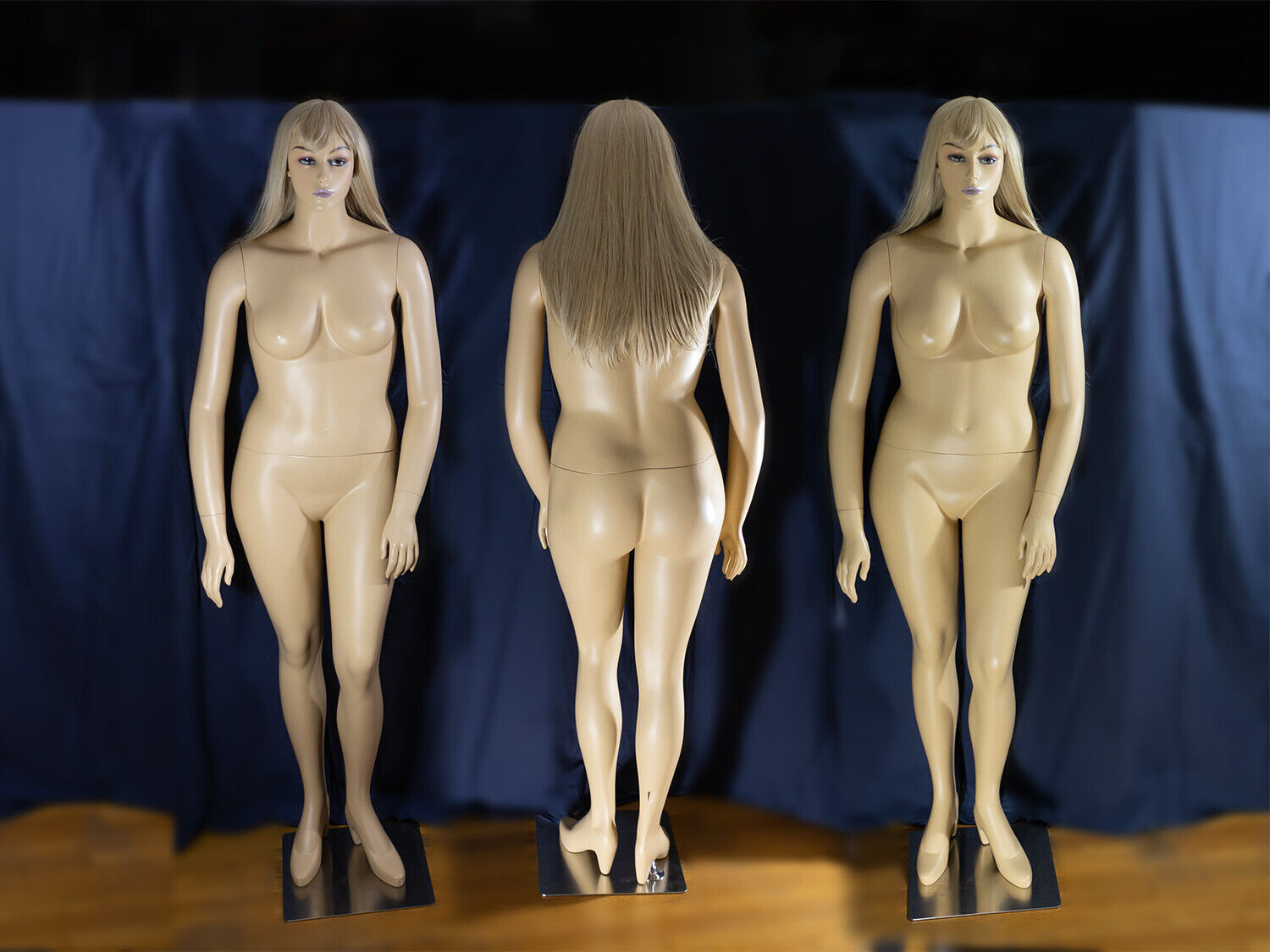 Same mannequin photo 3